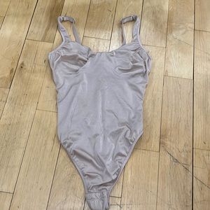 Lisanza Bodysuit Sz 3